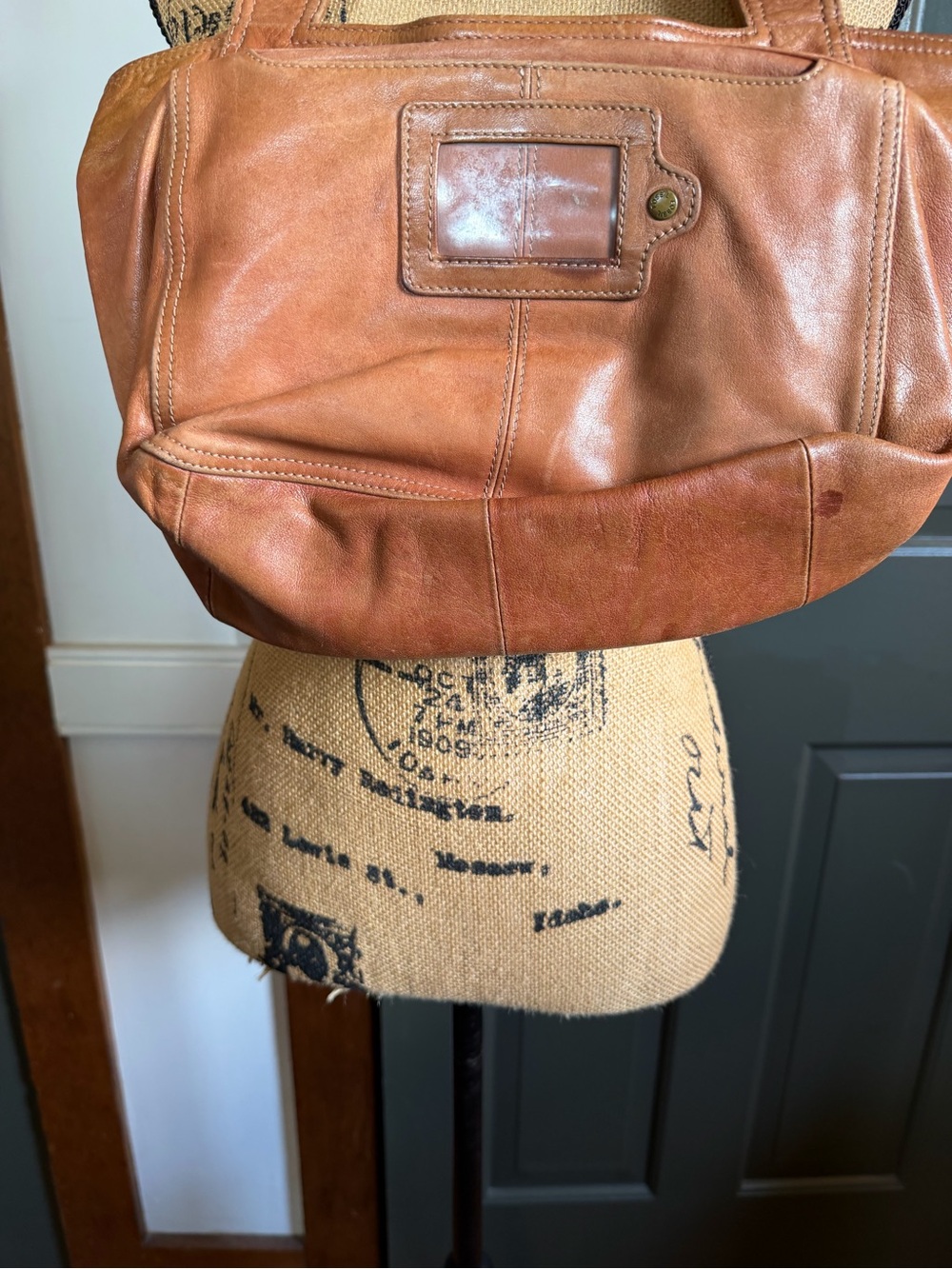Fossil Chestnut Brown Leather Messenger Tote/Purse. Soft leather. Vintage Y2K - Picture 10 of 11